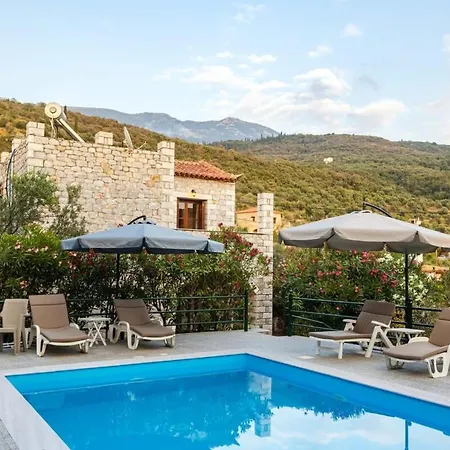 Mani Seastone Luxury Villas - Escape By The Pool *