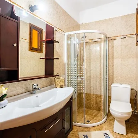 Mani Seastone Luxury Villas - Escape By The Pool