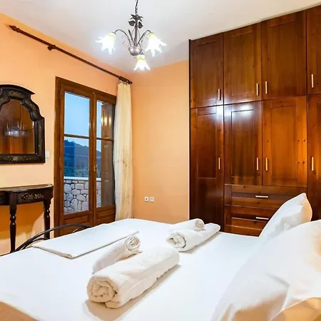 빌라 Mani Seastone Luxury Villas - Escape By The Pool Kotronion (West Mani)